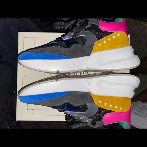 Men’s Alexander McQueen - Picture 8 of 12